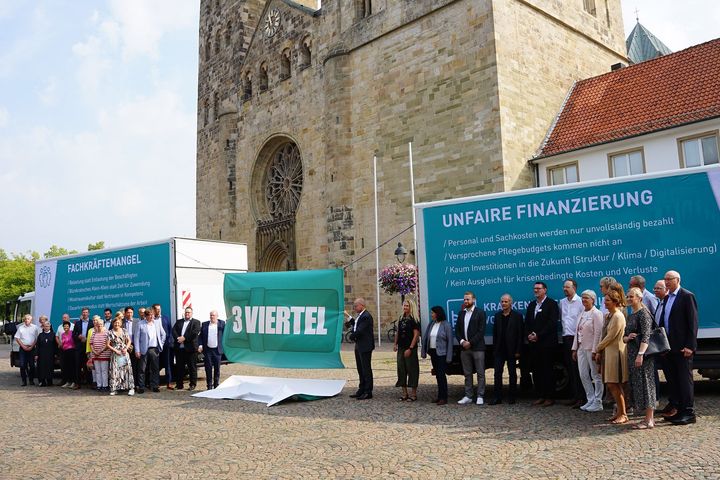 Protest vor dem Dom in Osnabrück